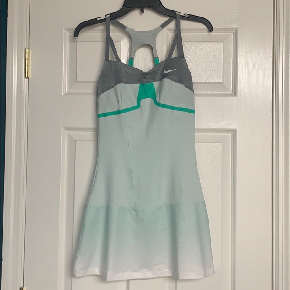 Nike ombré athletic dress size S